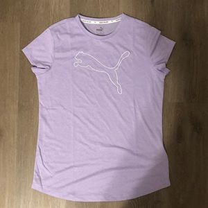 Women’s shirt size medium